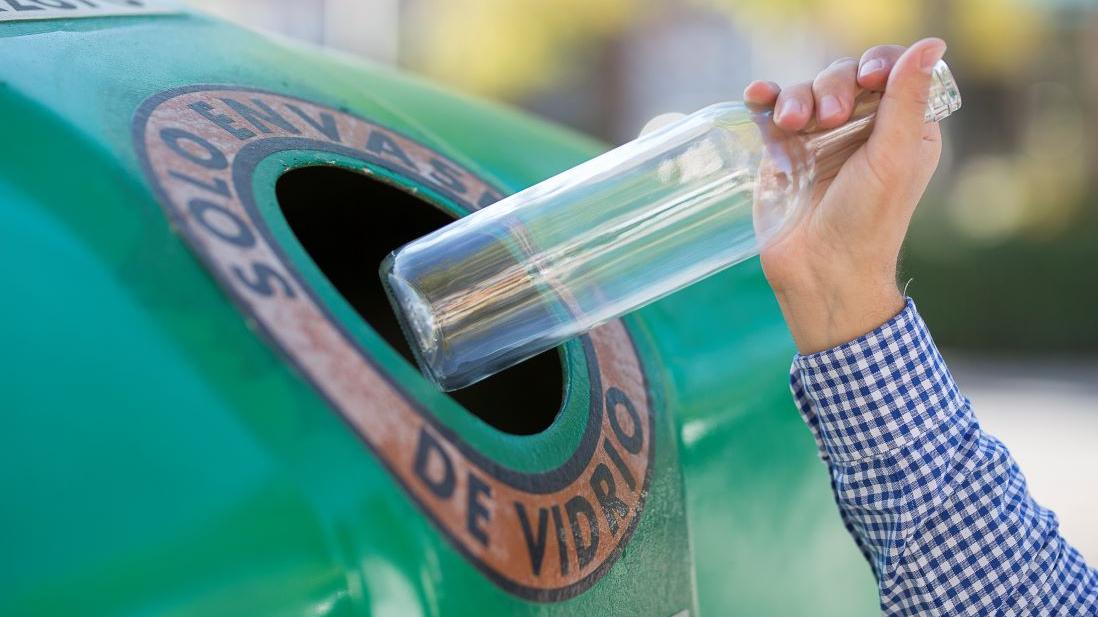 Cubo para online reciclar vidrio